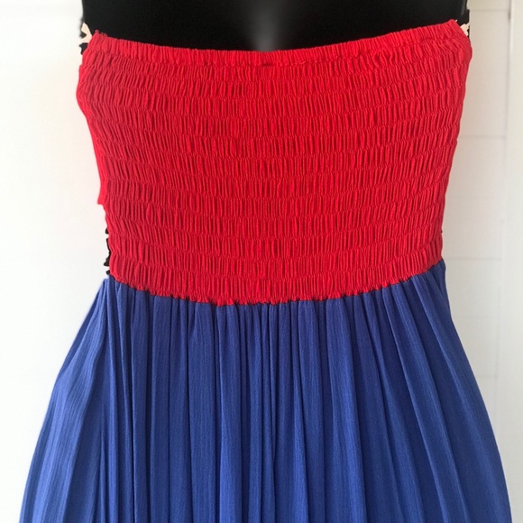 Dress - Picture 3 of 3